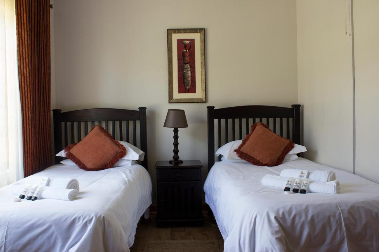 Imperani Guesthouse Фиксбург Экстерьер фото