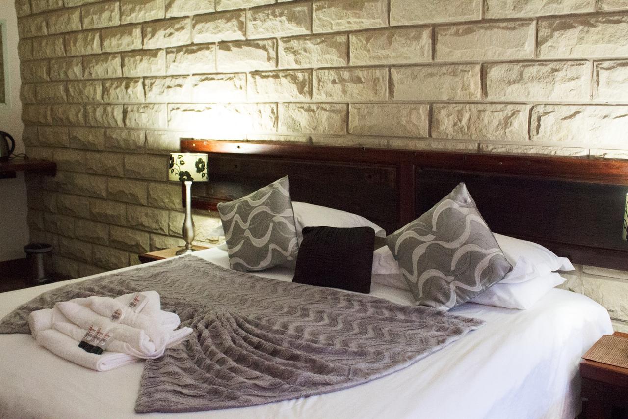 Imperani Guesthouse Фиксбург Экстерьер фото