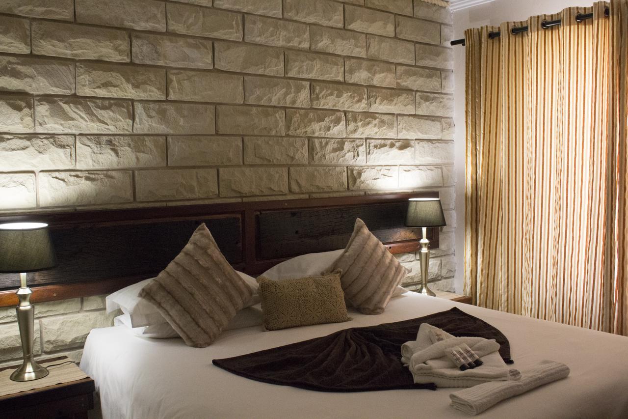 Imperani Guesthouse Фиксбург Экстерьер фото